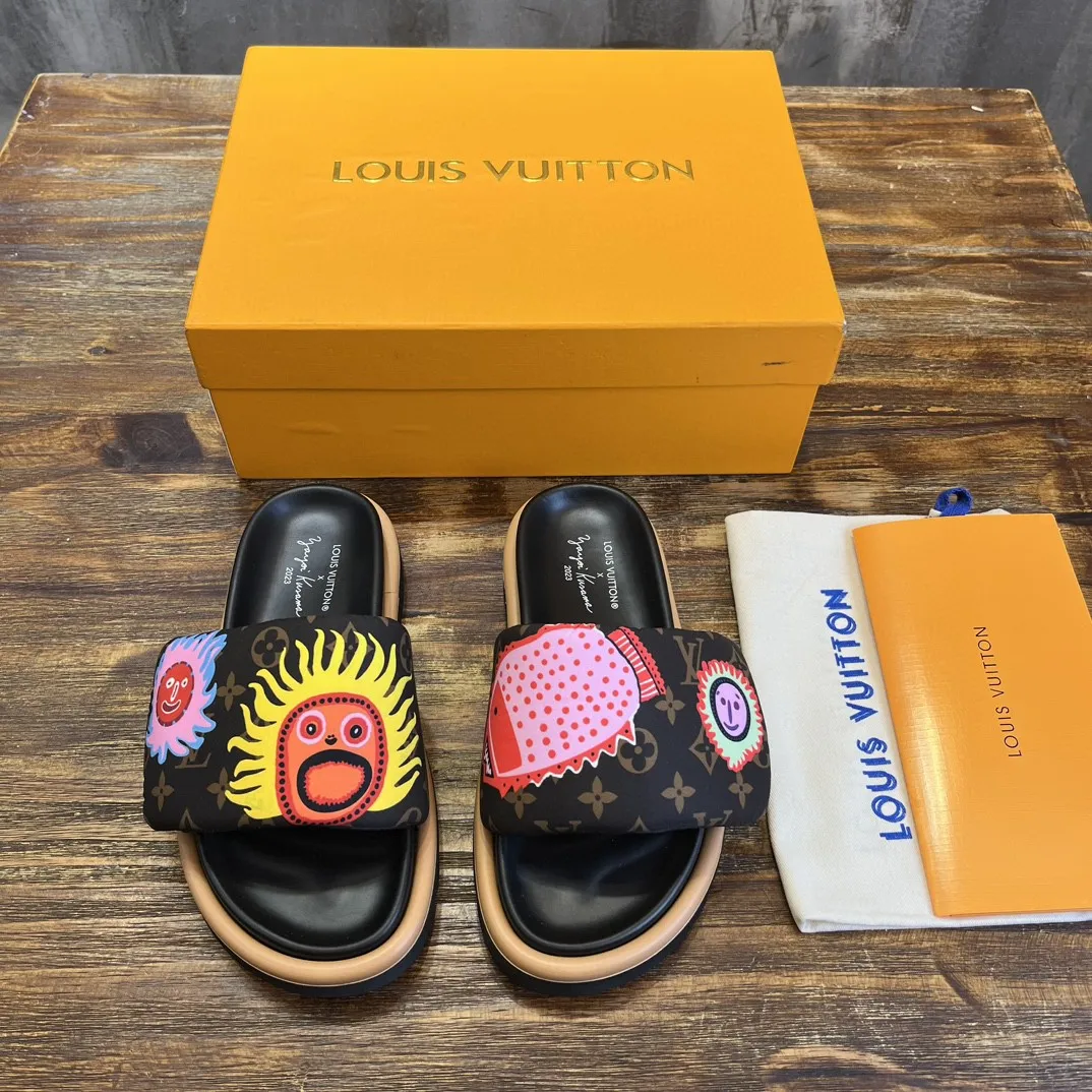 Louis Vuitton papucs